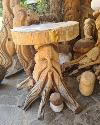 tavolino e panchine legno