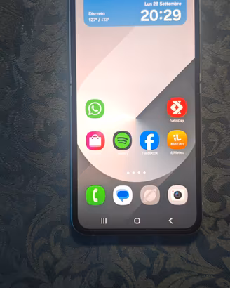 Samsung z flip 6 nero tenuto benissimo 