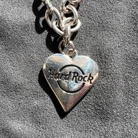 Bracciale Hard Rock con ciondolo a cuore