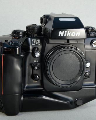 Nikon F4s con MB21