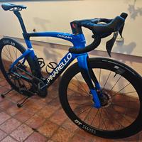 Pinarello DOGMA Ultegra Di2 12 v taglia 54