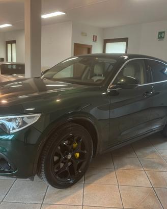 Alfa Romeo Stelvio 2.2 Turbodiesel 210 CV AT8 Q4 T