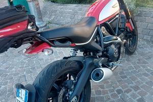 Moto Ducati Scrambler 800 Icon