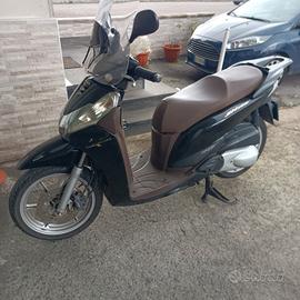 Honda sh 300