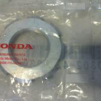 GHIERA FILETTATA SUPERIORE STERZO VT CB HONDA 9030