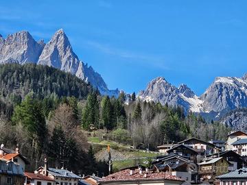 Casa più ampio terreno edificabile