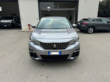 PEUGEOT 3008 BlueHDi 130 S&S Business