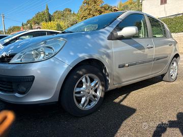 Renault Clio 1.2 Benzina 2009 – Solo 40.630 km