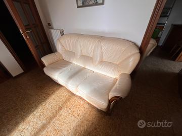 Divano + poltrona in pelle