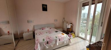 Camera da letto ad uso esclusivo. Solo femmine