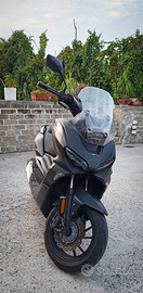 KL Brera 300 del 2022 - solo 13000 km