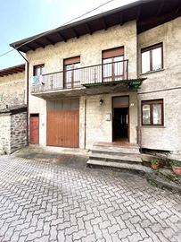 Casa indipendente di 160 m² con 4 locali e box aut