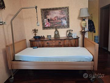 letto ospedaliero elettrico