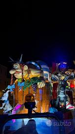 Carro allegorico Adterix e Obelix