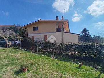 PORZIONE DI BIFAMILIARE A ROCCA PRIORA
