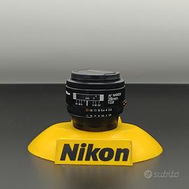 Nikon AF 28mm f 2.8 D