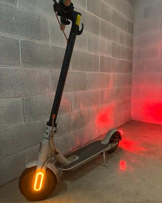 Monopattino Xiaomi Mi Electric 3