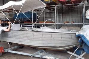 Barca motore fiume Ticino