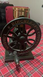 Antico macina caffè 