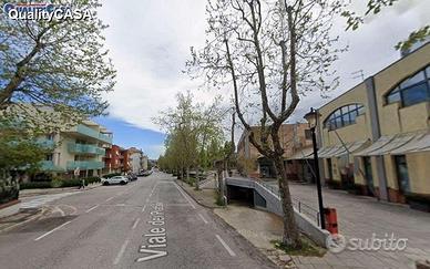 Bar e piccola cucina a montemarciano