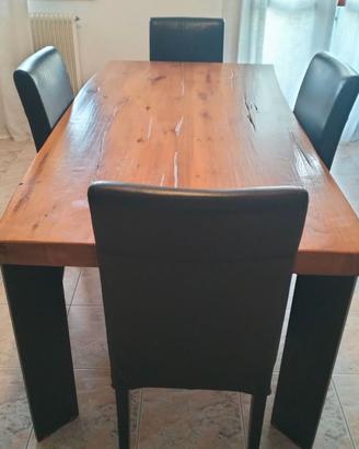 Tavolo in legno massello