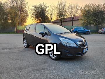 Opel Meriva 1.4 benzina GPL