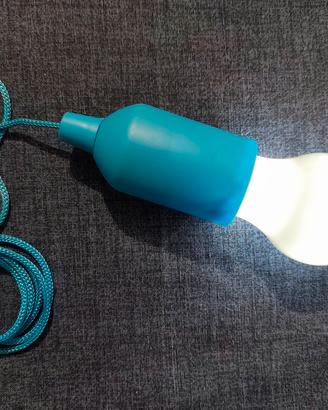 Lampada portatile LED con cordino