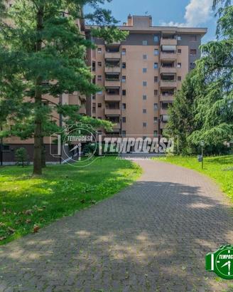 Trilocale con doppi servizi e terrazzo