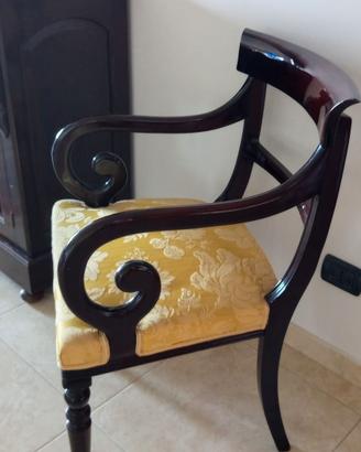 Poltroncina stile inglese con tessuto damascato gi
