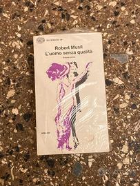 L'uomo senza qualità, di Robert Musil 2 VOLUMI