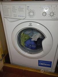 Lavatrice Indesit 6 kg.