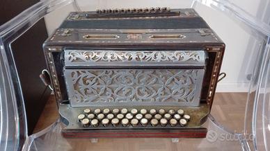 Fisarmonica antica Dallapè fine Ottocento