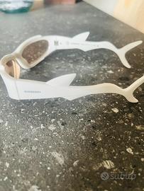 Occhiali da sole Burberry.