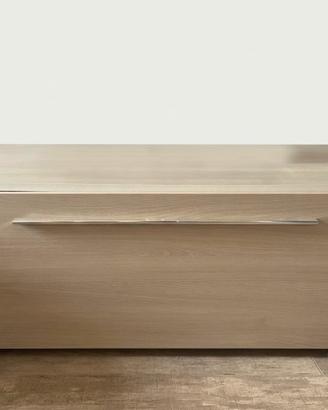Cassettiera bassa in legno chiaro venato – 120 cm