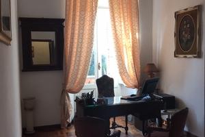 Stanze uso ufficio v.le Regina Margherita