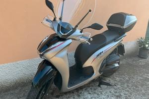 Honda SH 350i - 2024 - Valuto permute