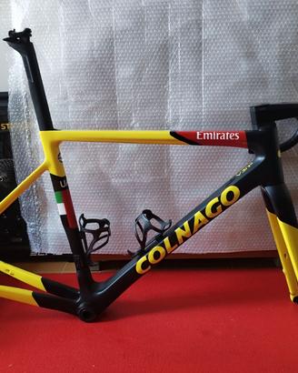 Telaio bici COLNGAO V3RS e manubrio DEDA ALANERA