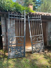 Cancello in ferro battutto lavorato a mano