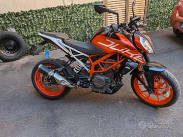 KTM DUKE 390