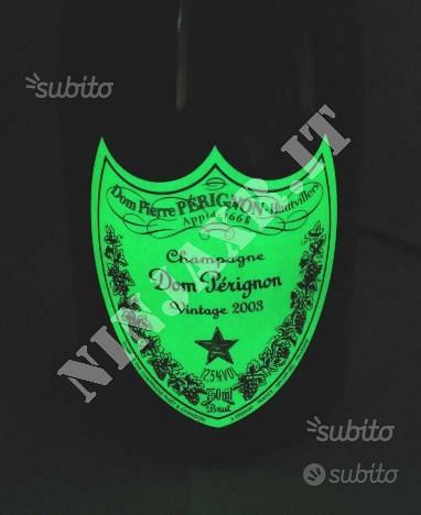 Lampada Bottiglia vuota Dom Perignon Luminous - Collezionismo In vendita a  Forlì-Cesena