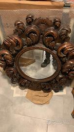Specchio Antico In Legno Intagliato