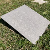 Mattoni gres porcellanato.