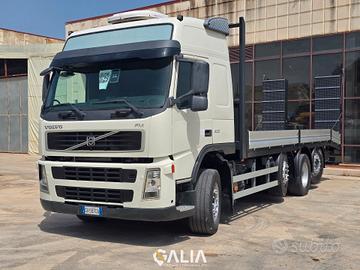 Volvo Trucks FM400 Pianale Nuovo con Rampe Idrauli