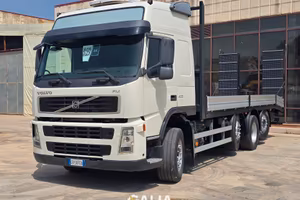 Volvo Trucks FM400 Pianale Nuovo con Rampe Idrauli