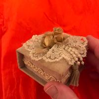 Scatola porta anelli