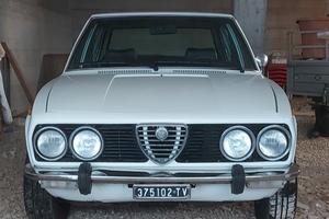 Alfa romeo Alfetta berlina 1.6  1977