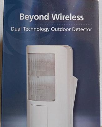 2 telecamere+1 sensore Risco Nuovi e  mai utilizza