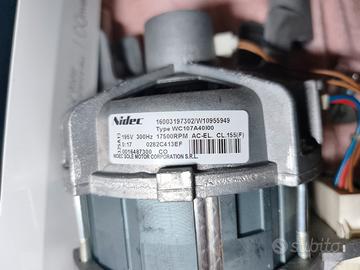 Motore lavatrice Indesit 