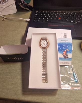 Orologio da Donna mai indossato con cassa quadrata