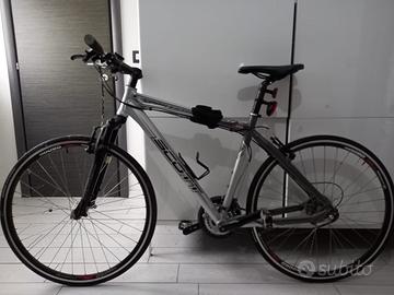 Bicicletta SCOTT